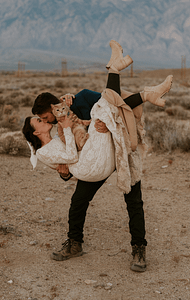 Unleashed Elopements - PNW Weddings - Elopement Photographer - Oregon Washington Idaho - Cat Lace Dress Hiking Boots Kiss Dip Dessert-min