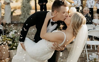 Logan + Rachel’s Dreamy Backyard PNW Wedding