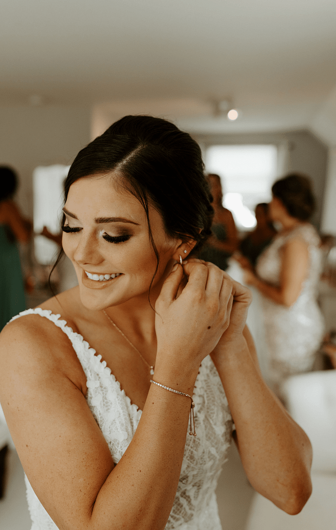 Stay Lashy PNW Wedding Lash MUA-min