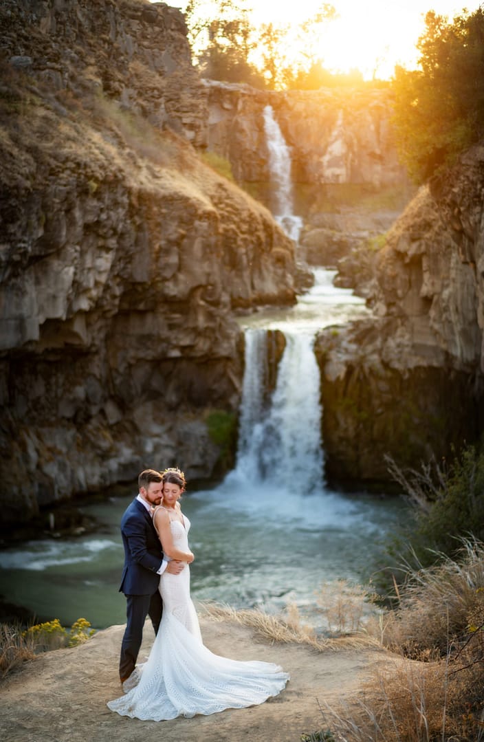 Elope Adventurously Elope Adventurously